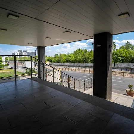 Апартаменты Feels Like Studio Бухарест